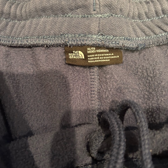 The North Face pull on soft casual Men's Athletic dark blue preppy Shorts XL - Picture 3 of 3